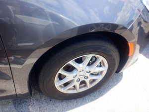 CHRYSLER PACIFICA TOURING L - 10