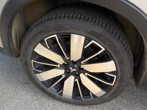 MITSUBISHI OUTLANDER SE - 8