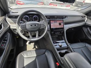 JEEP GRAND CHEROKEE L LIMITED - 4