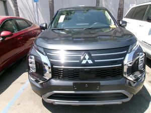 2025 Mitsubishi OUTLANDER SE — фото 8