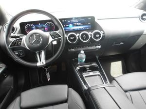 MERCEDES-BENZ GLA-CLASS - 4