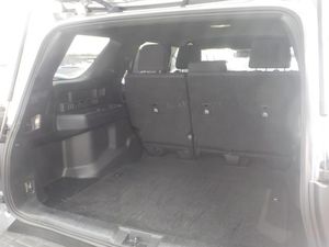 2025 Toyota 4RUNNER SR5 照片 6