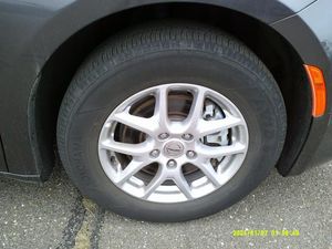 CHRYSLER VOYAGER LX - 9