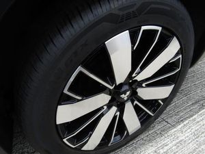 2025 Mitsubishi OUTLANDER SE — фото 8
