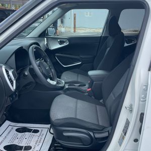 2022 KIA SOUL LX thumbnail 24