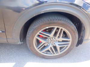 FORD EXPLORER ST-LINE - 10