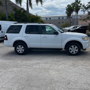 Ford Explorer XLT - 6