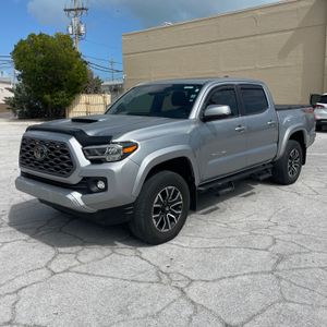 Toyota Tacoma TRD Sport - 1