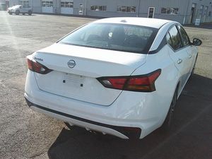 2025 Nissan ALTIMA SV 照片 2