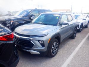 CHEVROLET TRAILBLAZER - 1