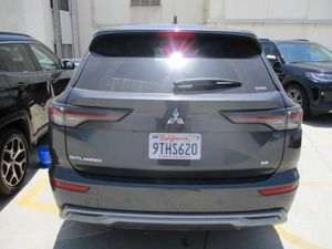 2025 Mitsubishi OUTLANDER SE thumbnail 32
