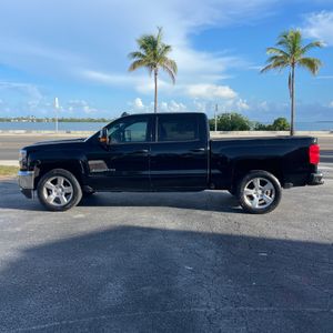 2017 Chevrolet SILVERADO 1500 LT — фото 2