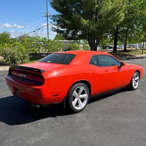 DODGE CHALLENGER SRT8 - 5