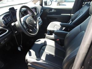 CHRYSLER PACIFICA SELECT - 3