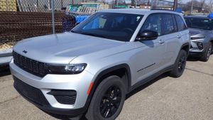 JEEP GRAND CHEROKEE LAREDO - 1