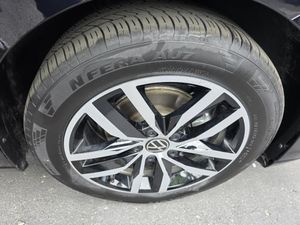 2025 Volkswagen JETTA SE photo 8