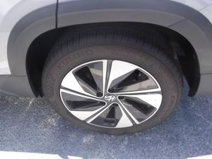 صورة مصغرة 14 لـ 2025 Volkswagen TAOS SE