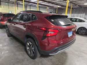 2025 Chevrolet TRAX LT — фото 19