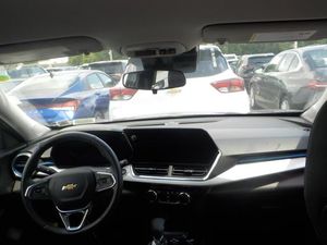 CHEVROLET TRAX LT - 4