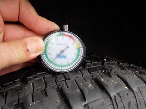 LINCOLN NAVIGATOR RESERVE - 10