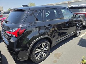 2025 Mitsubishi OUTLANDER SPORT 照片 2
