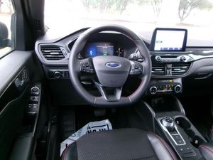 صورة 4 لـ 2025 FORD ESCAPE ST-LINE