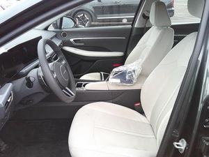 HYUNDAI SONATA SEL - 3