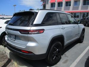 2025 JEEP GRAND CHEROKEE ALTITUDE — фото 2
