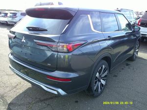 MITSUBISHI OUTLANDER SE - 2