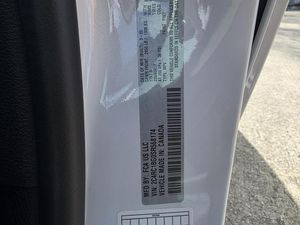 CHRYSLER PACIFICA SELECT - 7