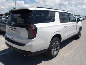 CHEVROLET SUBURBAN Z71 - 2