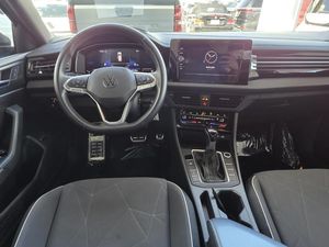VOLKSWAGEN JETTA SPORT - 4