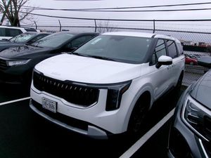 KIA CARNIVAL LXS - 1