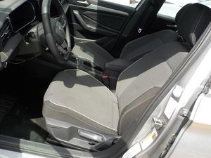 VOLKSWAGEN JETTA SPORT - 3