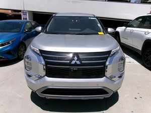 2025 Mitsubishi OUTLANDER SE thumbnail 21