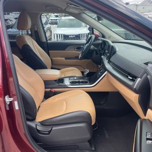 صورة مصغرة 25 لـ 2024 KIA CARNIVAL LX
