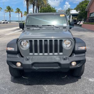 صورة 8 لـ 2021 JEEP WRANGLER SPORT S