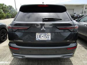 2025 Mitsubishi OUTLANDER SE — миниатюра 23