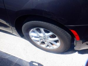 CHRYSLER PACIFICA TOURING L - 8