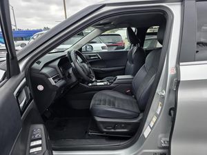 2025 Mitsubishi OUTLANDER SE — фото 3