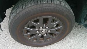 2025 Toyota 4RUNNER SR5 photo 9