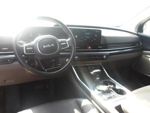 KIA CARNIVAL - 4