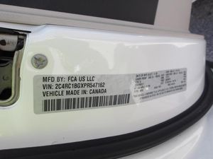 CHRYSLER PACIFICA TOURING L - 7