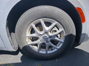 CHRYSLER PACIFICA TOURING L - 8