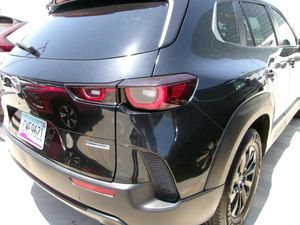 2025 Mazda CX-50 2.5 S PREMIUM PACKAGE photo 2