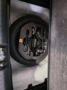 HYUNDAI VENUE SE - 8