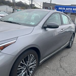 KIA FORTE GT-LINE - 2