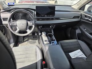 MITSUBISHI OUTLANDER SEL - 4