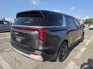 2025 KIA CARNIVAL LXS — фото 2