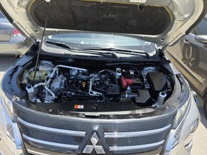 2025 Mitsubishi OUTLANDER SE — миниатюра 19